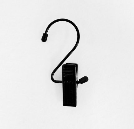 SINGLE HOOK WITH CLIP